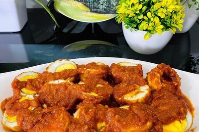Resep Telur Bumbu Bali Praktis, Bisa Obatin Kangen Nasi Bali!