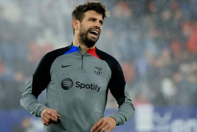 Resmi Tinggalkan Barcelona, Pique Akhiri Karier dengan Kartu Merah Lawan Osasuna