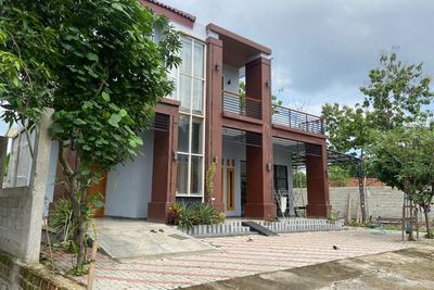 Potret Kampung TKI Korea di Ponorogo, Terpencil Tapi Rumah Warganya Megah dan Mewah