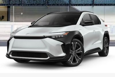 Spesifikasi Mobil Listrik Toyota bZ4X Super Canggih, Harga Rp1,1 Miliar