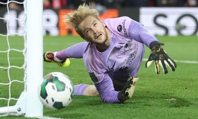 Caoimhin Kelleher si Jago Penalti: 4 Kali Bawa Liverpool Menang di Babak Tos-tosan