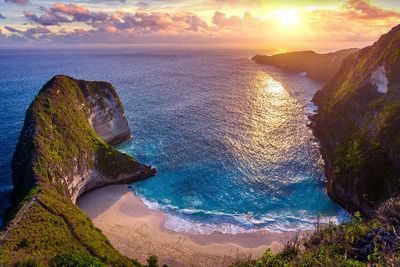 Mau Liburan ke Nusa Penida Enggak Desak-desakan? Coba Tips Ini