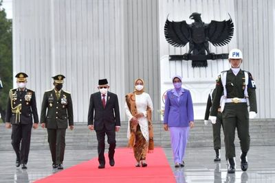 Wapres Ma ruf Amin Pimpin Upacara Peringatan Hari Pahlawan di TMP Kalibata 