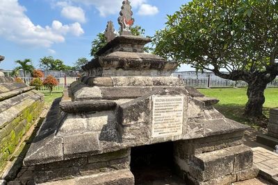 Uniknya Makam Sultan Hasanuddin yang Berundak-undak Seperti Candi, Ternyata Ini Maknanya