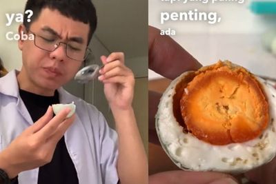 Unik, Pria Ini Bereksperimen Bikin Telur Asin Pakai Bumbu Indomie Goreng, Hasilnya Lezat!