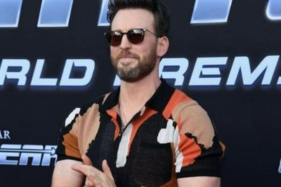 Ini 5 Potret Pesona Chris Evans yang Dinobatkan Jadi Pria Terseksi 2022, Jangan Terpana!