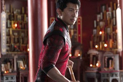 Simu Liu Update Info soal Shang-Chi 2 , Berani Bikin Sekuelnya Sampai 40 Film