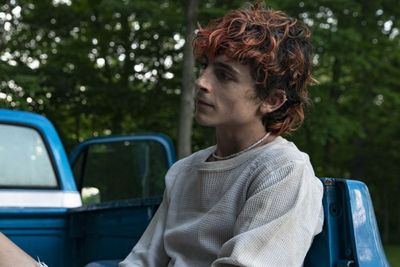 Jadi Kanibal, Ini yang Dimakan Timothee Chalamet saat Syuting Adegan Makan Daging Manusia