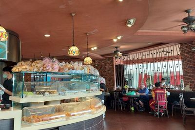 Morning Bakery: Rekomendasi Tempat Makan Segala Usia di Batam, Menunya Enak dan Murah