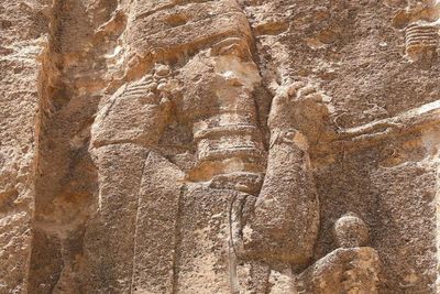 Penampakan Mengagumkan Karya Seni Kuno Bersejarah di Lokasi Bekas Penyerangan ISIS