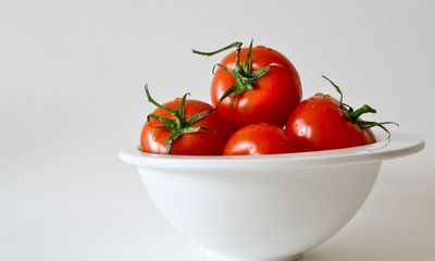 6 Manfaat Tomat untuk Wajah beserta Cara Membuat Masker Tomat