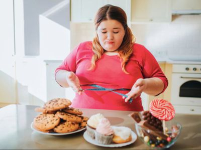 5 Bahaya Tidur Setelah Makan, Salah Satunya Berisiko Obesitas