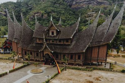 Mengenal Rumah Gadang, Dibangun Tak Pakai Paku yang Jadi Ciri Khas Suku Minangkabau