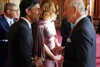 Tajir Melintir! PM Inggris Rishi Sunak Ternyata Lebih Kaya dari Raja Charles III