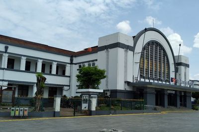 Pembangunan Stasiun Jakarta Ternyata Meminta Dua Tumbal Sekaligus, Apa Itu?