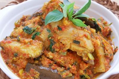 Resep Ayam dan Terong Woku Viral Ala Bunda Corla, Kaya Rempah dan Mudah Dibuat di Rumah