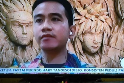 Kocak! Gibran Rakabuming Pakai Background Naruto saat Wawancara di TV, Akui Dirinya Wibu