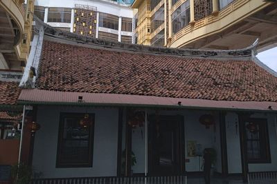 Heboh! Ada Rumah Tua Tionghoa Masih Berdiri di Tengah Gedung Pencakar Langit Jakarta