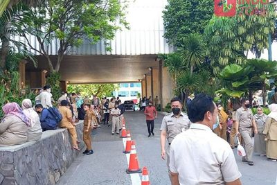 Gempa Guncang Jakarta, Ratusan PNS di Balai Kota Berhamburan Keluar Gedung
