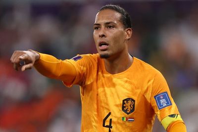 Menang Lawan Senegal di Akhir Babak, Van Dijk Akui Belanda Masih Perlu Perbaikan