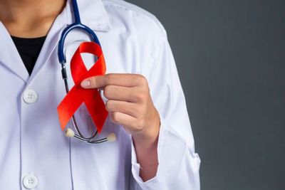 Indonesia Sentuh 519 Ribu Kasus HIV! Yuk, Kenali Tahap Berkembangnya di Tubuh Kita