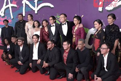 Komplotan Bangga! Mencuri Raden Saleh Raih Penghargaan Film Pilihan Penonton di FFI 2022