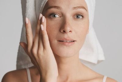 7 Pemutih Wajah Alami yang Aman dan Bikin Glowing Permanen