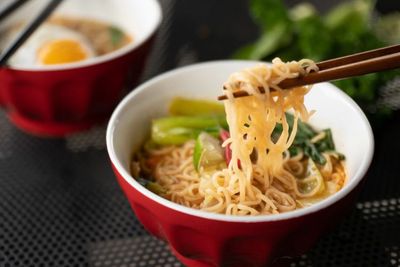 6 Cara Bikin Indomie yang Medok ala Warkop, Rasanya Nendang dan Anti Gagal!