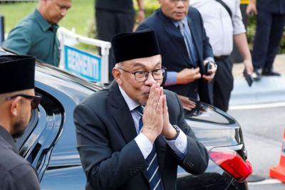Breaking News: Anwar Ibrahim Resmi Ditunjuk Raja Sebagai Perdana Menteri Malaysia