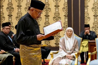 Anwar Ibrahim Resmi Dilantik Raja Jadi PM Malaysia: Saya Ambil Tugas Berat Ini
