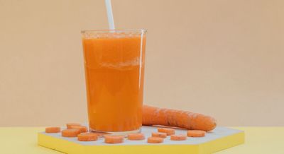 Rutin Minum Jus Wortel Bisa Turunkan Mata Minus Anak, Benarkah?
