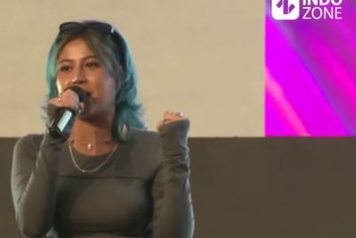 Punya Selera Fashion Unik, Awkarin Ternyata Suka Pakai Baju Thrifting: Lebih Enak!