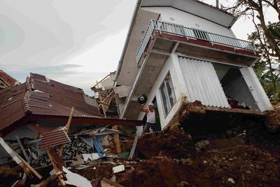 Hari Ini 3 Jasad Ditemukan, Korban Tewas Gempa Cianjur Jadi 321 Jiwa