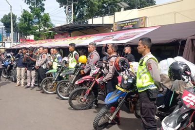 Polri Kerahkan Puluhan Motor Trail untuk Sebar Bantuan Korban Gempa Cianjur