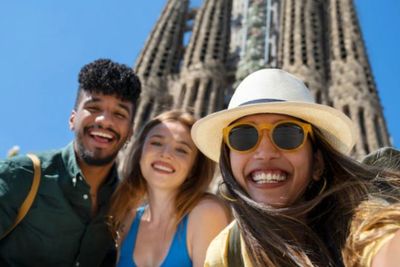 10 Tips Merawat Kulit Wajah biar Tetap Glowing pas Traveling (Part 1)