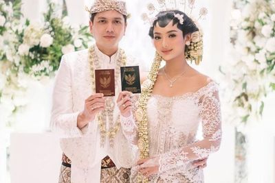 7 Artis Nikah dengan Mahar Fantastis di 2022, Pakai Mata Uang Asing dan Emas Ratusan Gram