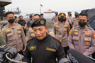 Kapolri Pastikan Pencarian Korban Jatuhnya Helikopter Polri Dilakukan Maksimal