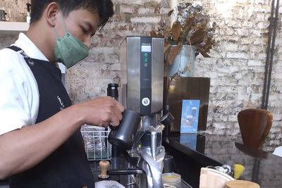 Kafe Acaraki, Sajikan Jamu Kekinian yang Diracik Barista: Cocok Buat Anak Muda