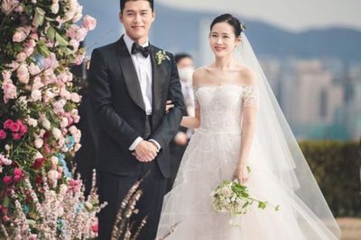 Lahir Lebih Cepat, Hyun Bin dan Son Ye Jin Punya Bayi Laki-laki Gemas