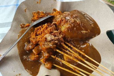 Pakai Taburan Rahasia Ini, Sate Padang di Muara Labuh Melegenda Selama 20 Tahun Lebih
