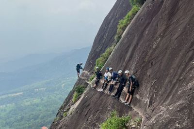 Purwakarta Punya Jalur Ferrata Tertinggi Kedua di Asia, Yuk Intip Pesona Gunung Parang
