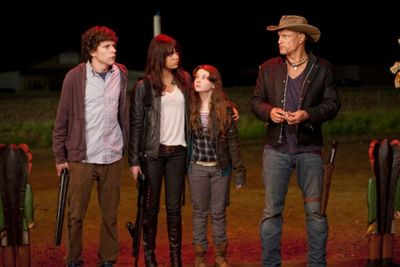 Gak Seram! 4 Film Zombie Ini Malah Bikin Ngakak, Warm Bodies hingga Zombieland