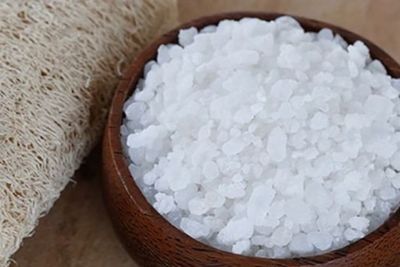Bisa Atasi Ketiak Tak Sedap, Ini 5 Manfaat Tawas dan Cara Pakainya!