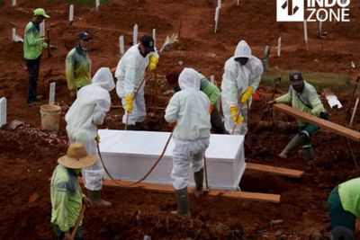 Bukan Cuma Vaksin COVID-19, Ini yang Bikin Angka Kematian Indonesia Tertinggi di Dunia