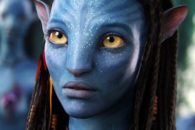 Pemeran Neytiri Kenang Momen Audisi Avatar , Disuruh Mindahin Barang hingga Jungkir Balik