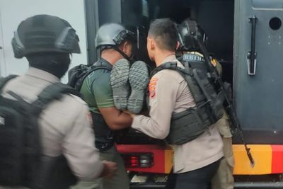 Kontak Senjata di Papua: 3 Brimob Ditembak KKB, Satu Tewas