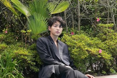 Momen Song Joong Ki Terciduk di Bandara I Gusti Ngurah Rai Bali, Mau Liburan?