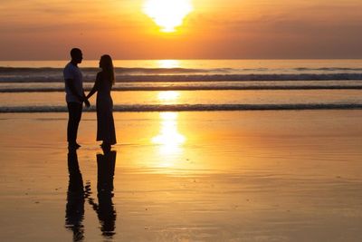 10 Puisi Cinta Romantis Untuk Ungkapkan Rasa Sayang