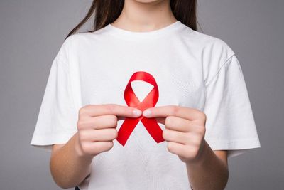 1 Desember Hari AIDS Sedunia, Siapa Saja Kelompok Orang yang Berisiko Terkena HIV?