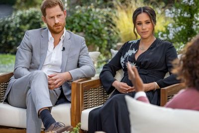 Netflix Rilis Trailer Harry & Meghan , Serial Dokumenter yang Emosional dan Romantis